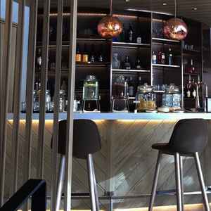 チャペルの隣の待合スペースの雰囲気