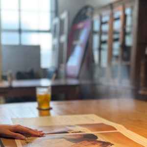 ウエディングサロンはアトリエのような雰囲気でどこにもないオシャレさを感じました。