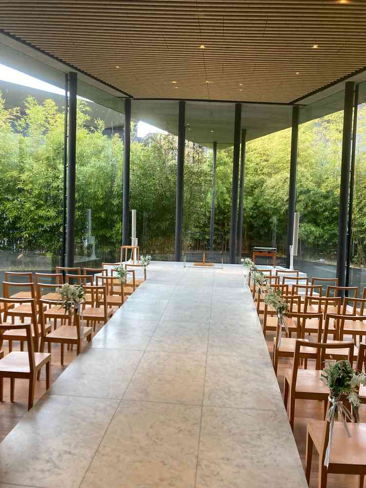 チャペルの入口側から撮った写真