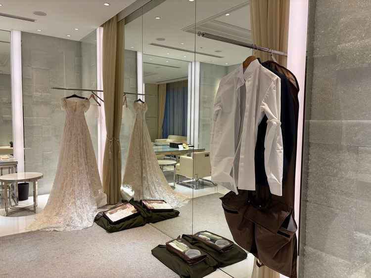 新郎新婦の待合室の写真です。当日の撮影映えもよさそうでした。