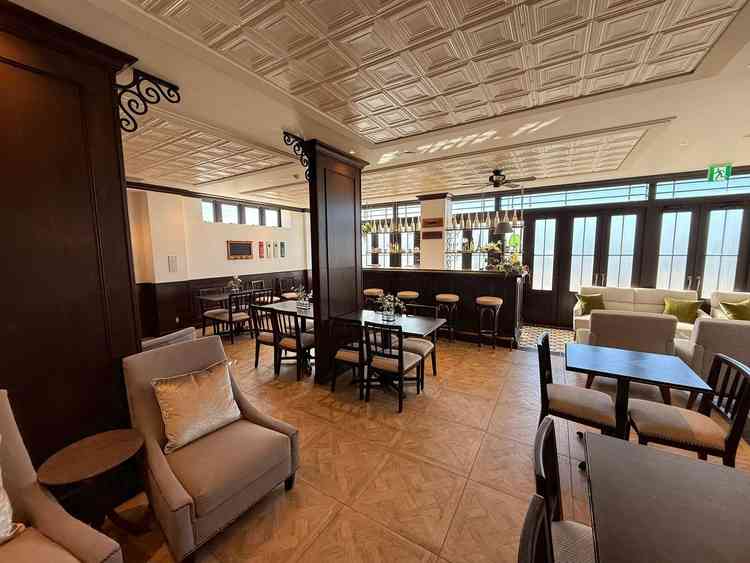 ゲスト用のロビー（1階）です。こちらもパリをイメージして作られた空間で、とても好みでした。