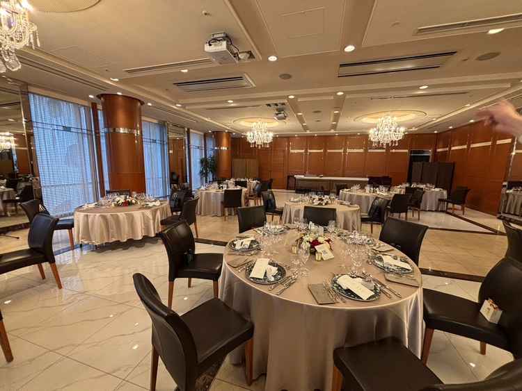 非常に広々とした空間で上品な印象を受けました。