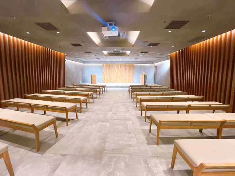 和の雰囲気があるチャペルでした。ヒノキのにおいがしてとても落ち着きました。