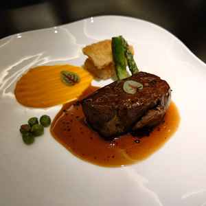 洋食コースメイン牛フィレ肉