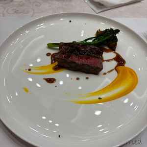 試食③ メインの肉料理。とても柔らかく、美味しかったです。