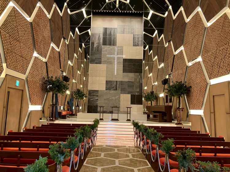 2つあるチャペルのうち1つ。特徴的なデザインでノートルダムならではの良い雰囲気。