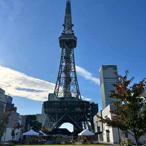 会場のすぐ目の前にはテレビ塔があり、飲食店も充実していました