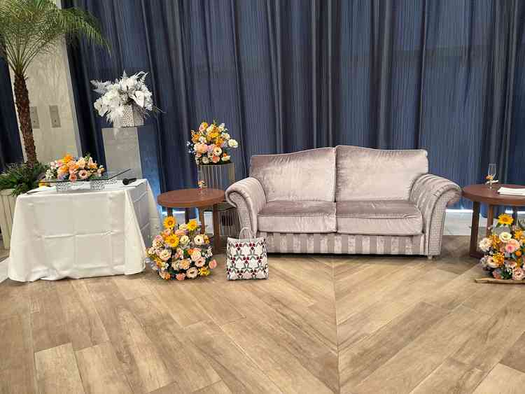 当日実際に披露宴を行われる方の会場装花