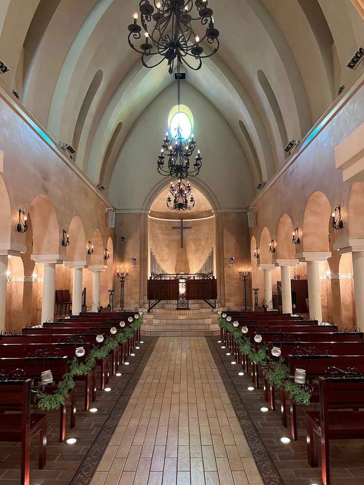 チャペルが写真以上に素敵です。