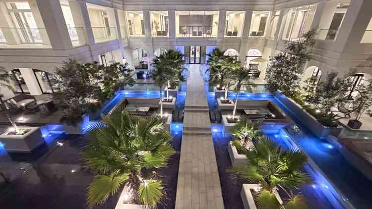 ガーデンテラスを上から撮った写真