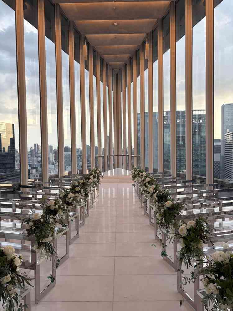 チャペルの縦写真です