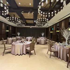 披露宴会場　LUNA HALL こちらの会場は縦長の作りになっています。