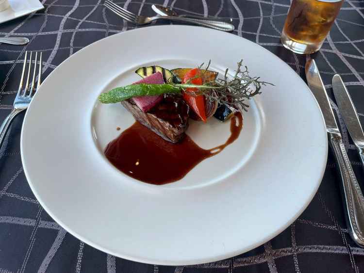 試食でいただいたお肉料理