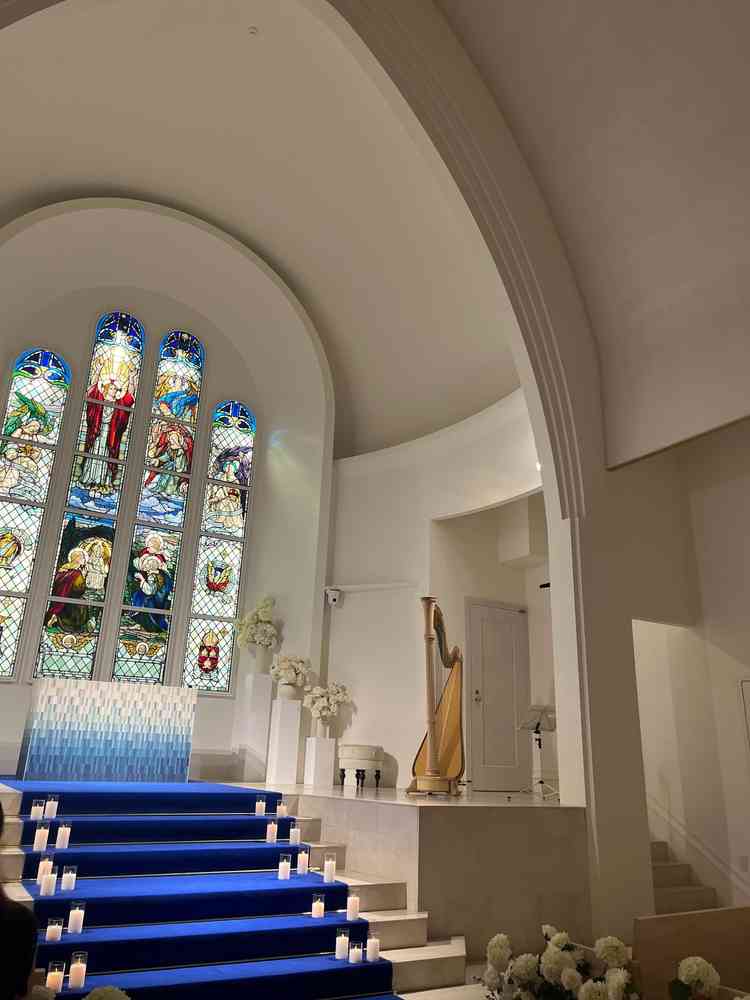 チャペルの内観