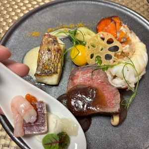 ソースも美味しく素材の味もしっかり感じれるお料理でした。どれも満足でした。