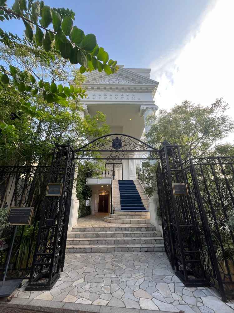 入口からも豪華さが感じられました。