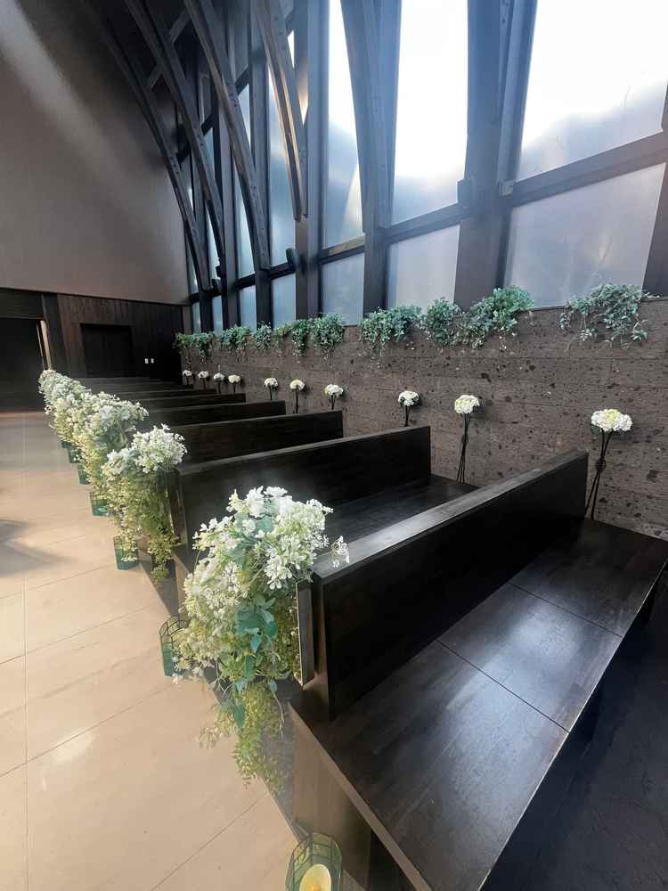 チャペルの椅子