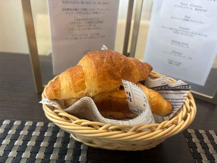 お手製のクロワッサンです。