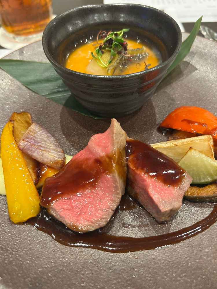 試食のメインです。雲丹の茶碗蒸しは美味すぎました。