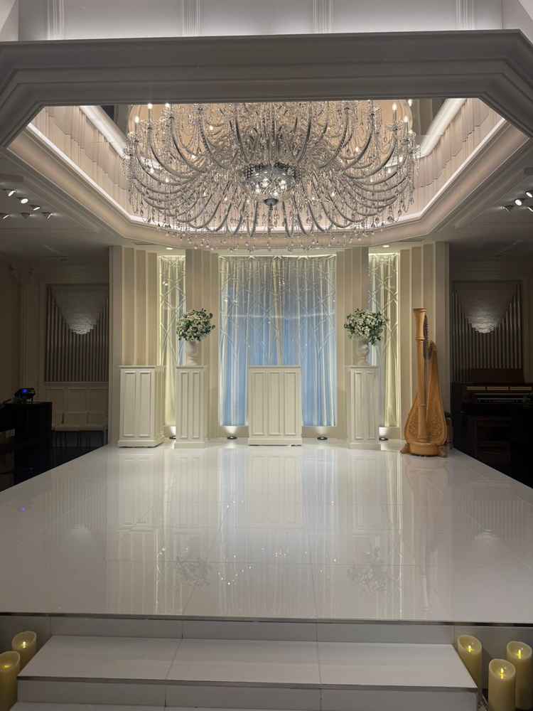 チャペルです。こちらも普通です。こだわって高額になるよりは、それが良いとも言えます。