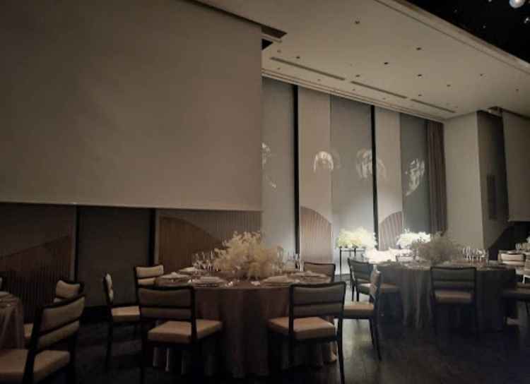 シェルターが自動で下がると、雰囲気がガラリと変わります。