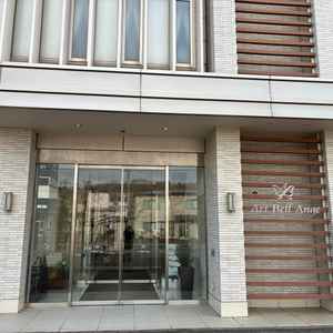 こちら外観となっており、白を基調とした明るい雰囲気があり素晴らしかったです。