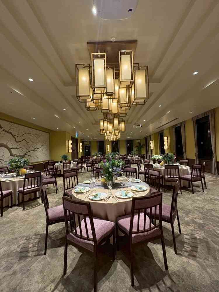 広々とした披露宴会場。