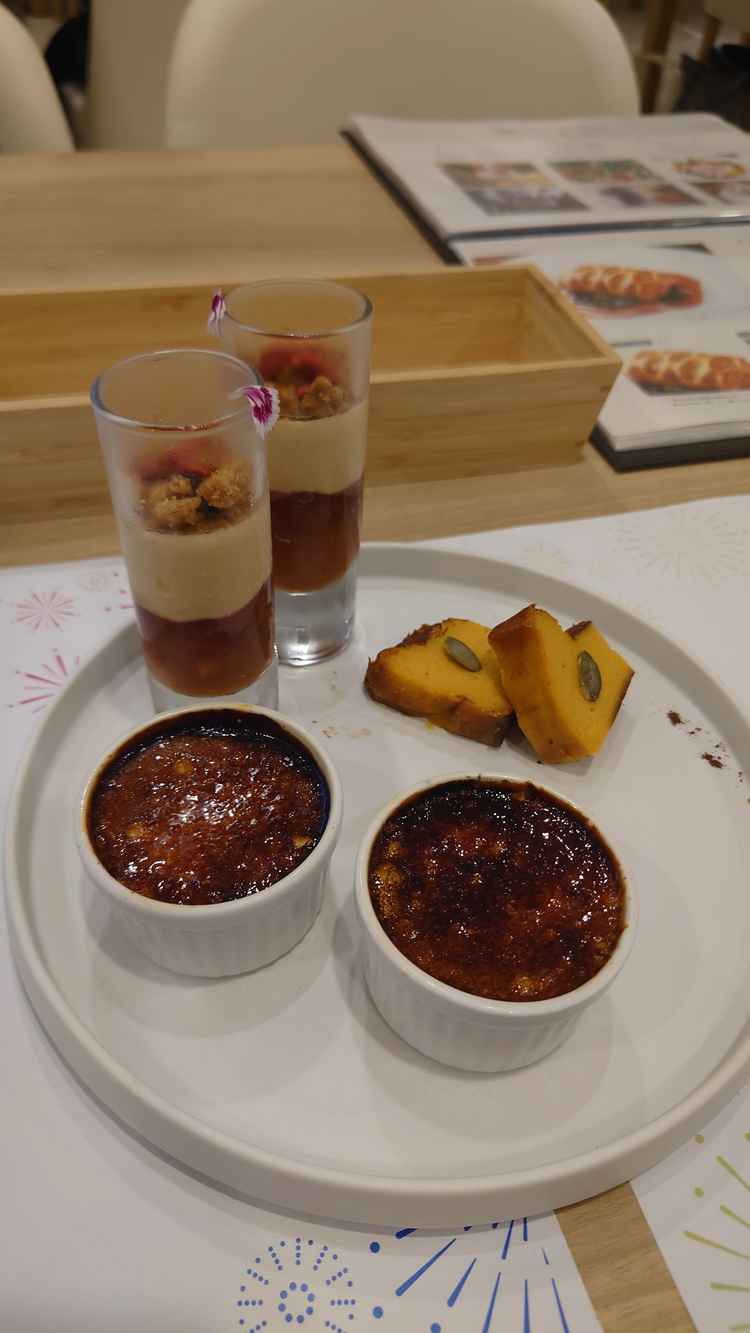 試食会のデザートの写真。秋のシリーズとの事。