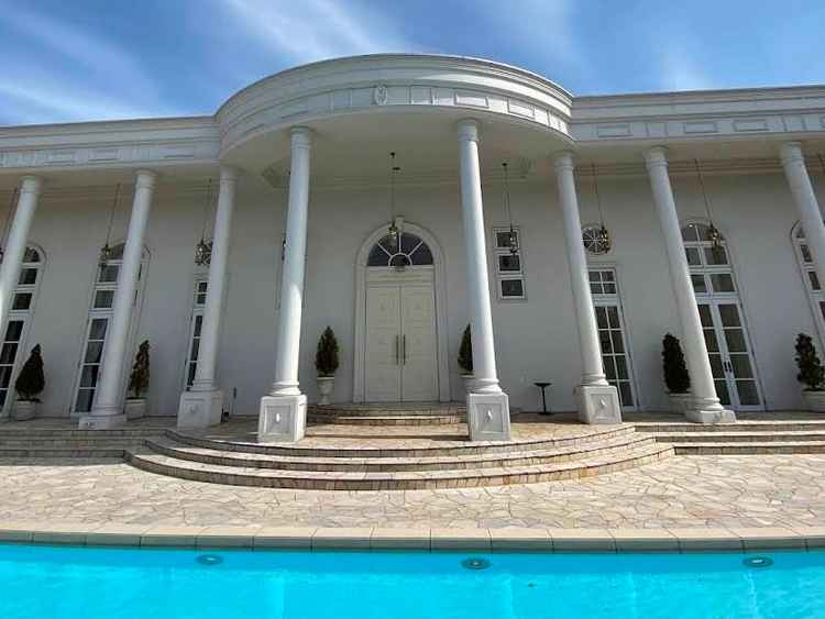 ホワイトハウスの会場の外観です。