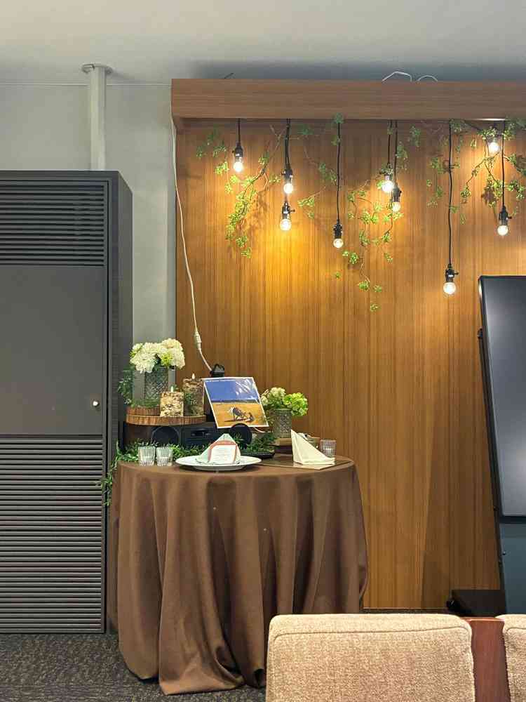 説明室もキレイでした。