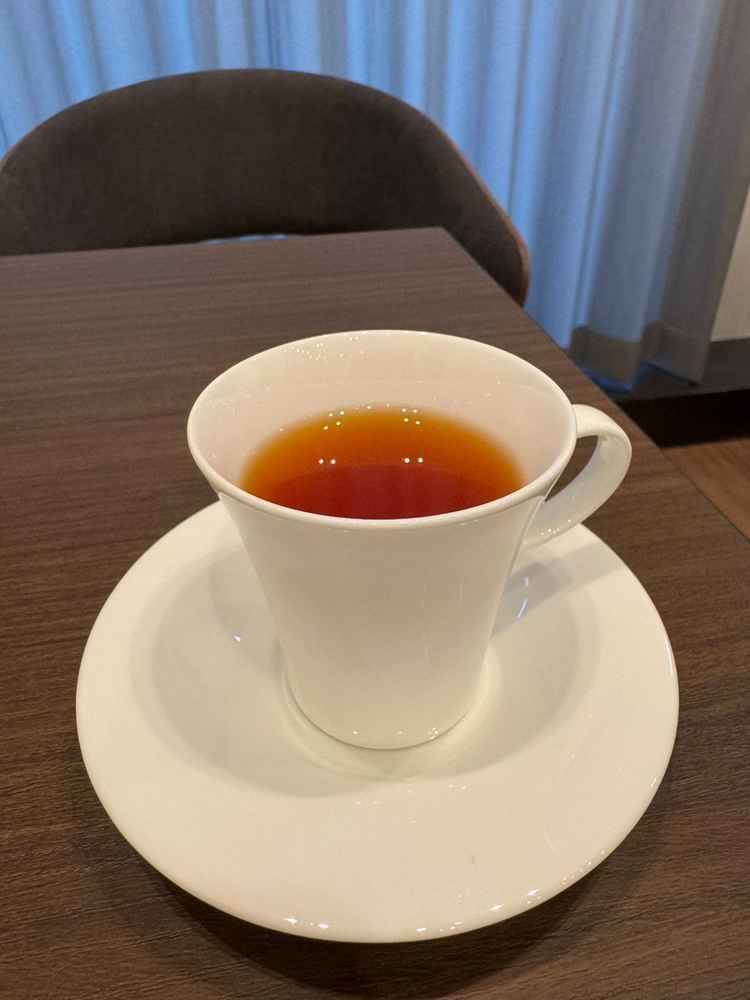 彼が頼んだピーチティです！美味しいとオカワリしていたのが印象的で思わず撮ってしまいました〜！！！！！