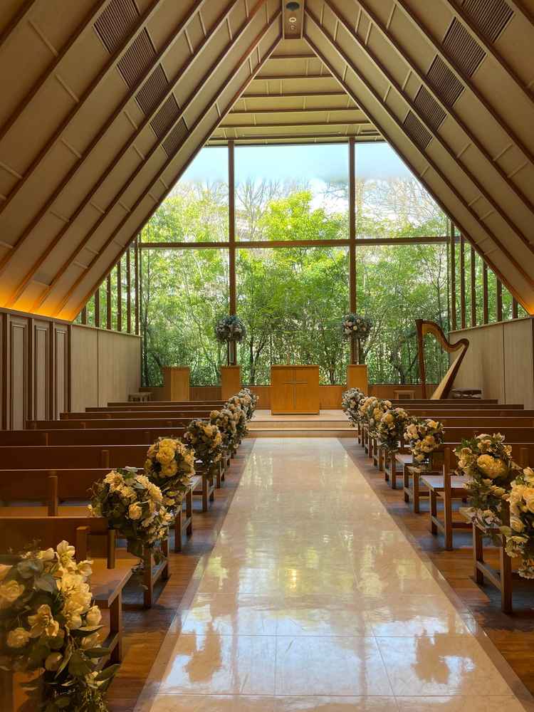 もう一つのチャペル、こちらはナチュラルで人気そう