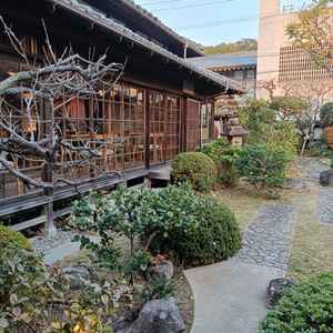 自然豊かな庭があり、フォトスポットとしても間違いないと感じました。