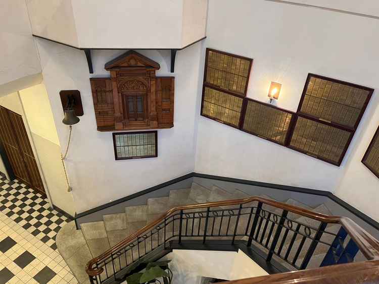 螺旋階段。当日はここで写真を撮ることが可能。ドレスが映えそう。