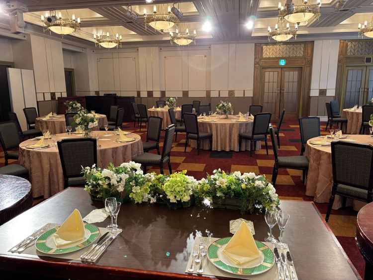 アドリアという会場。新郎新婦席から見渡した景色。