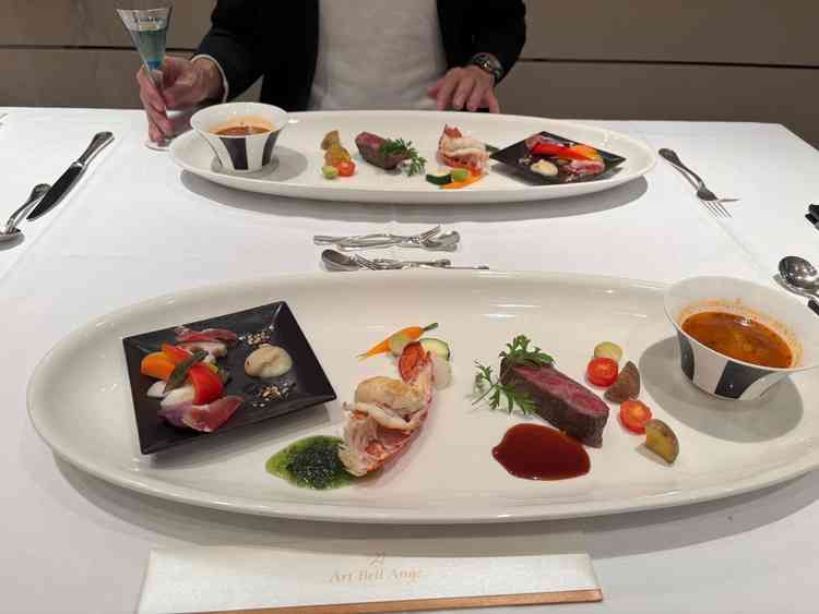 お料理が美味しかったです！デザートもこの後ありました