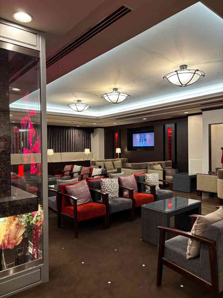 ゲストの待合室。会場が広く説明もたくさんしていただきました。