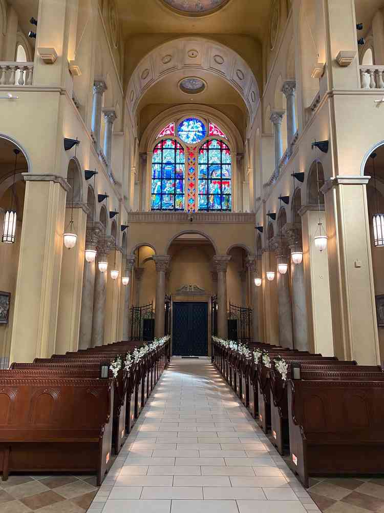 大聖堂の正面から