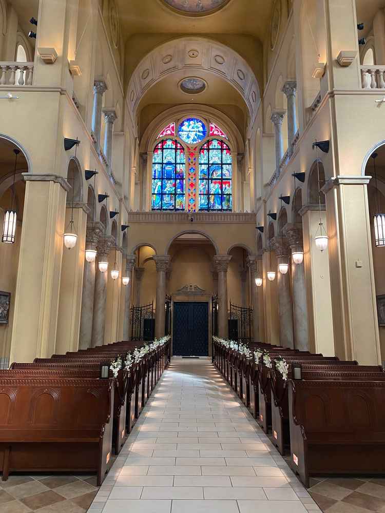 大聖堂の正面から