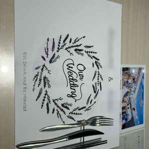 2人だけの試食会の雰囲気作りをしていただきました。