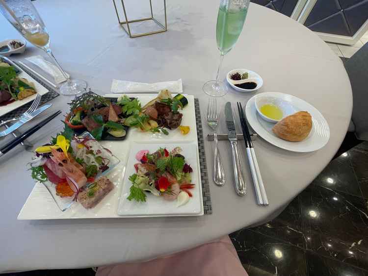 試食