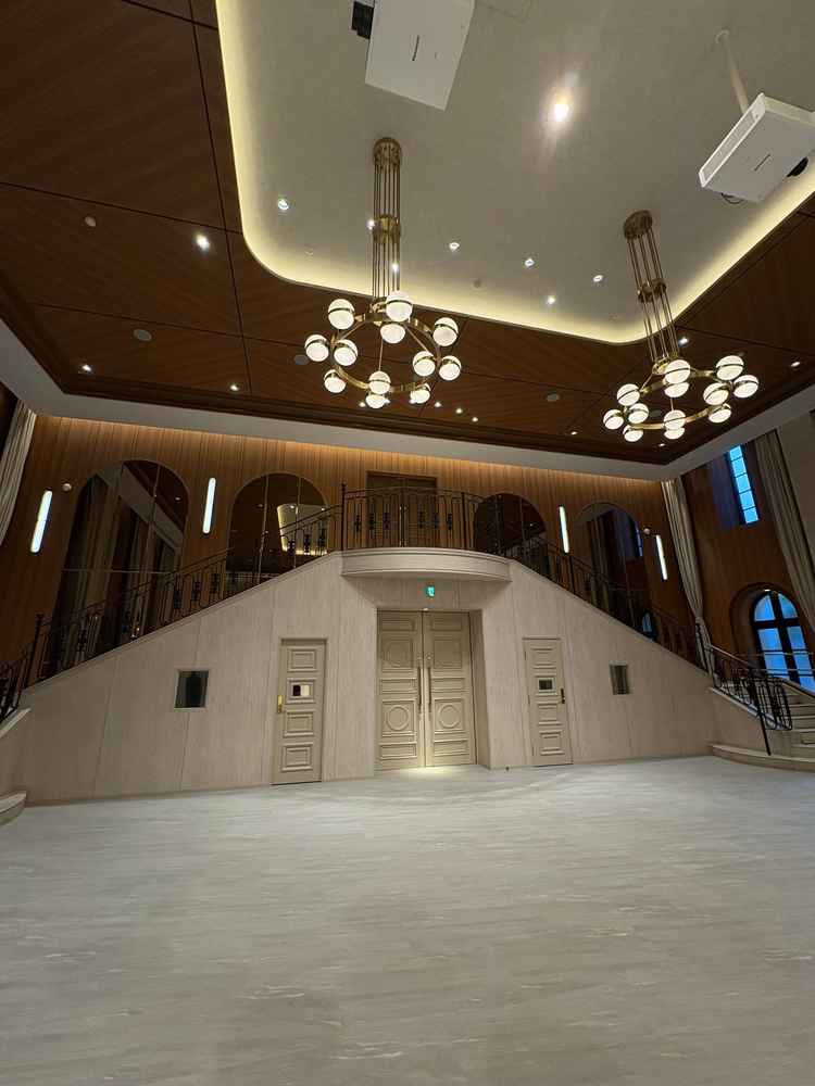 披露宴会場もすごく広かったです。少人数よりは大人数向けだと思います。