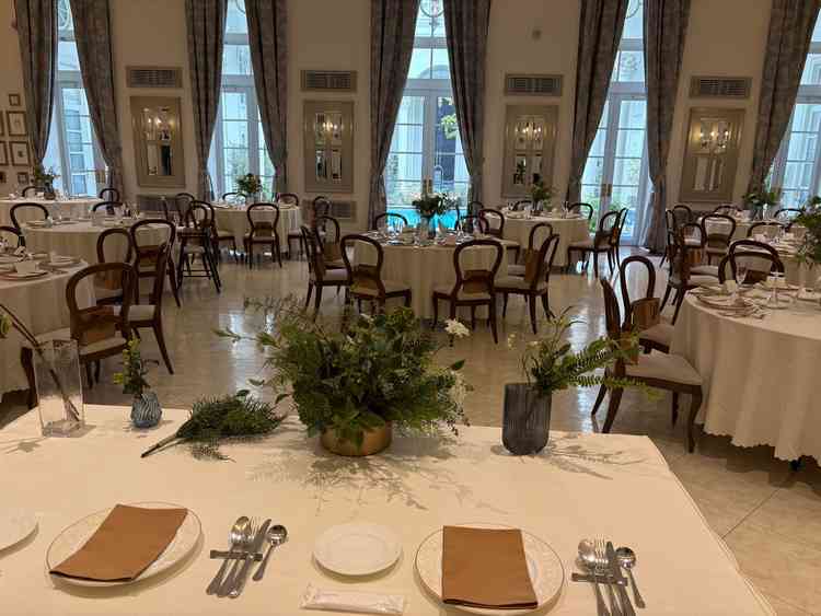 ガーデンから入場可能な披露宴会場