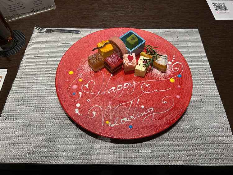 試食の最後にはデザートプレートをいただきました。