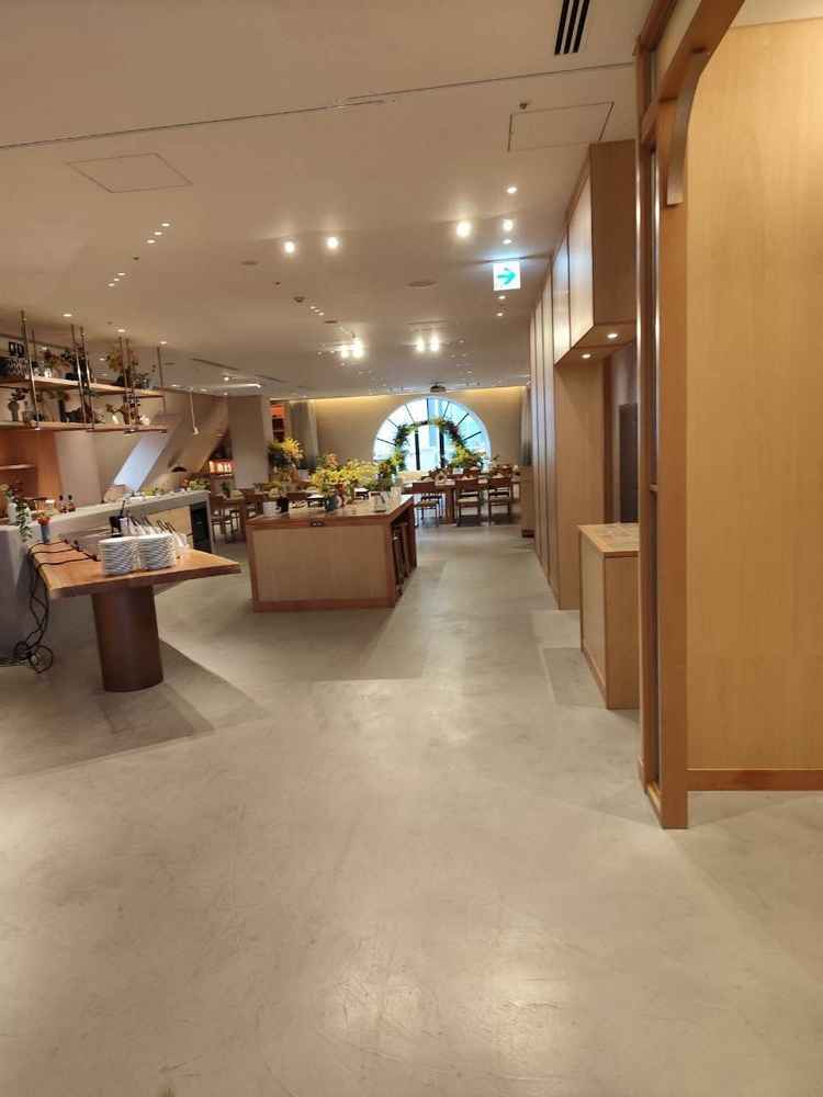 少人数用の披露宴会場は、新郎新婦の休憩室もあり、アットホームな雰囲気で良かったです。