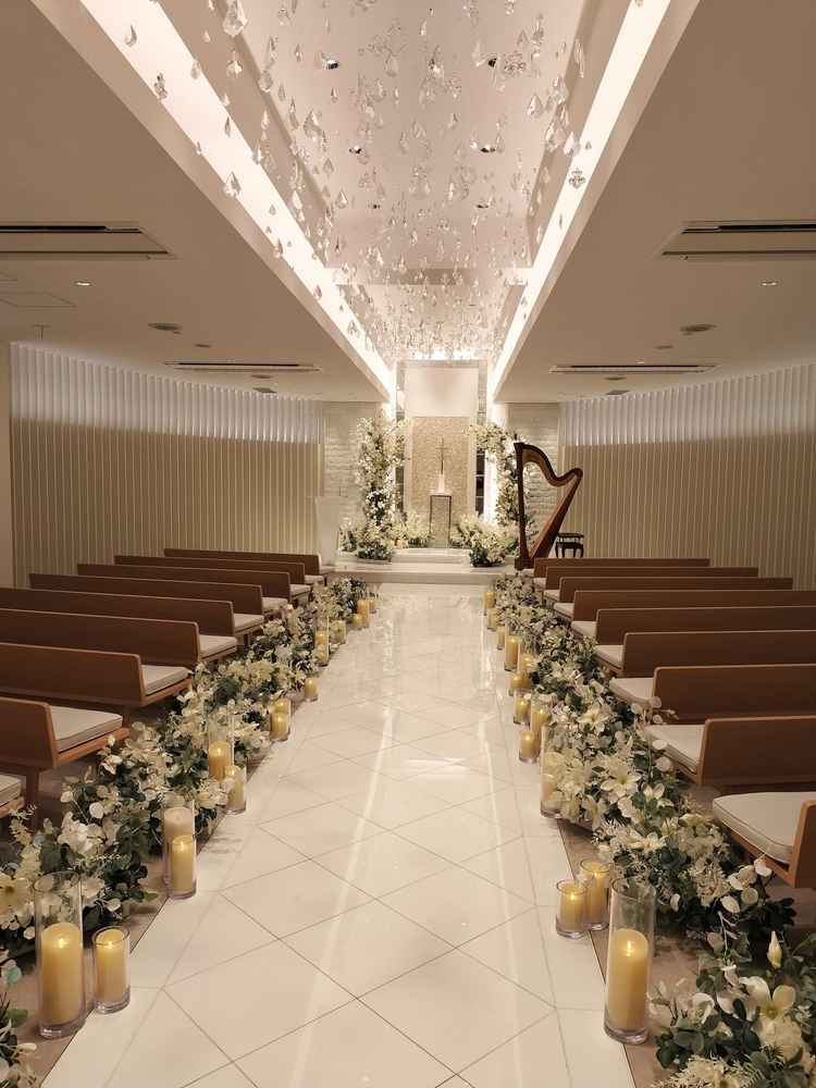 洗練された雰囲気ながらも、ゲストとの距離が近く、アットホームな式が叶う挙式会場