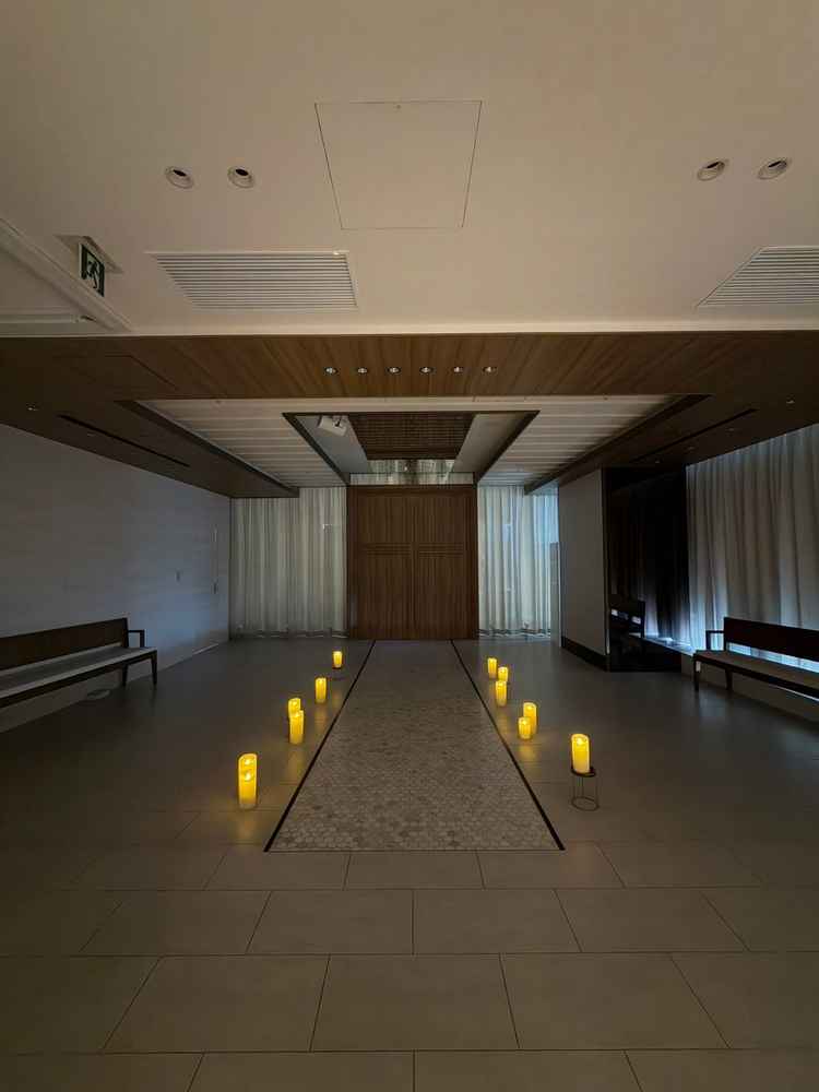 チャペルへ入る前のマザーズロード