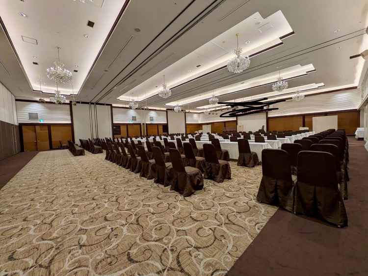 会場の広さがピカイチ。350人希望でしたが、増やすことも可能と言っていただきました。