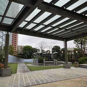 チャペルの外のガーデン