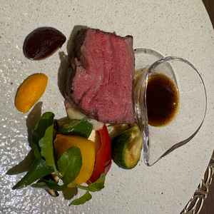 牛肉と野菜のソテー。全て美味しかったです